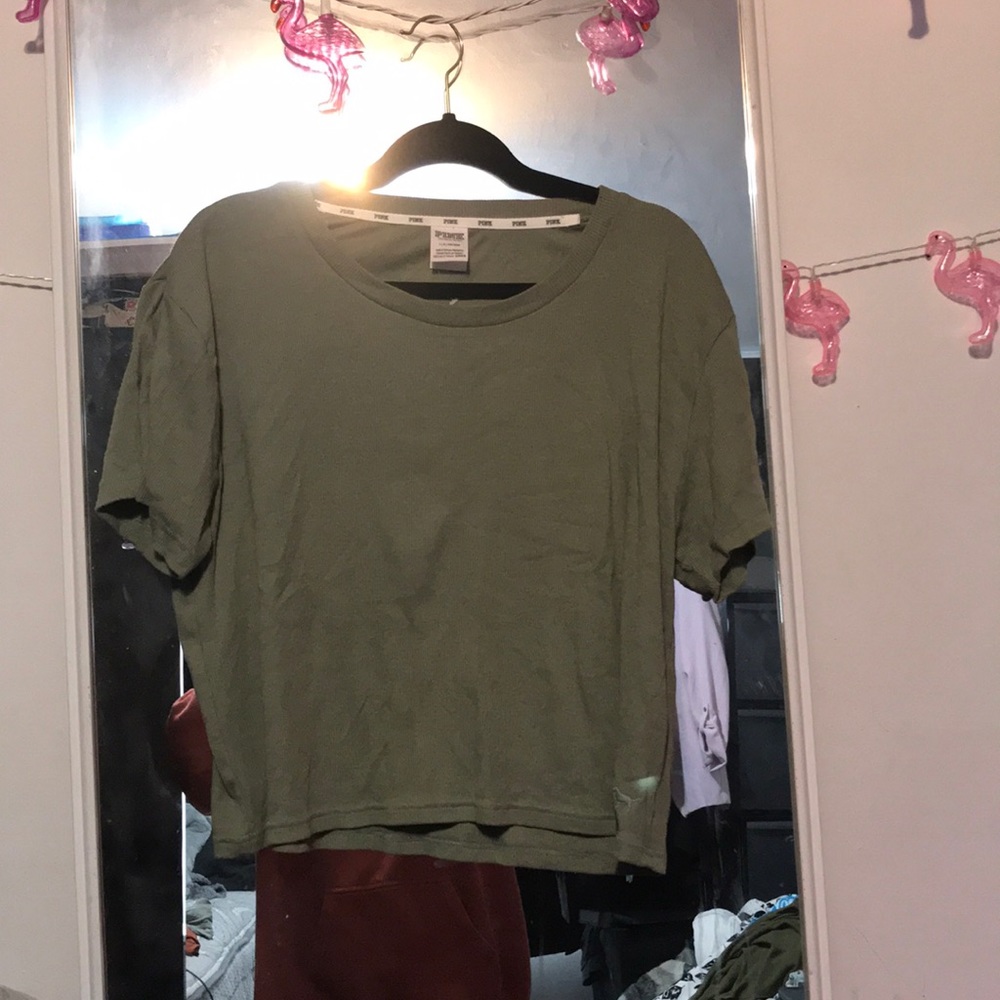 Great condition Green PINK ribbed tee shirt
